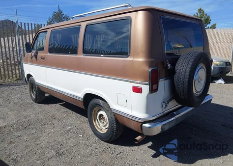 1983 Dodge Ram Wagon B150 z USA, uszkodzony, nr VIN 2B4HB11T3DK399998